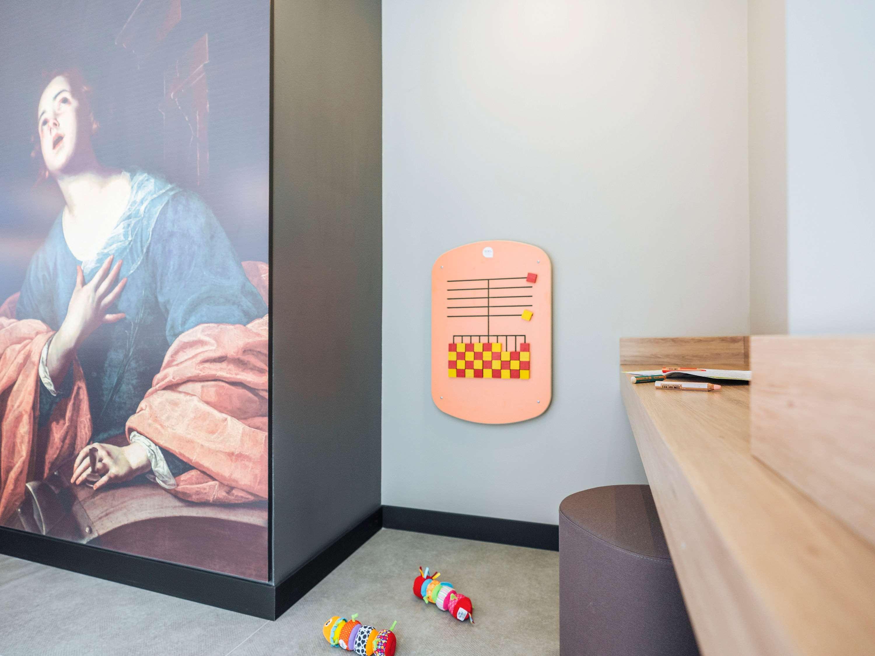 Ibis Styles Le Mans Gare Sud Hotel Kültér fotó