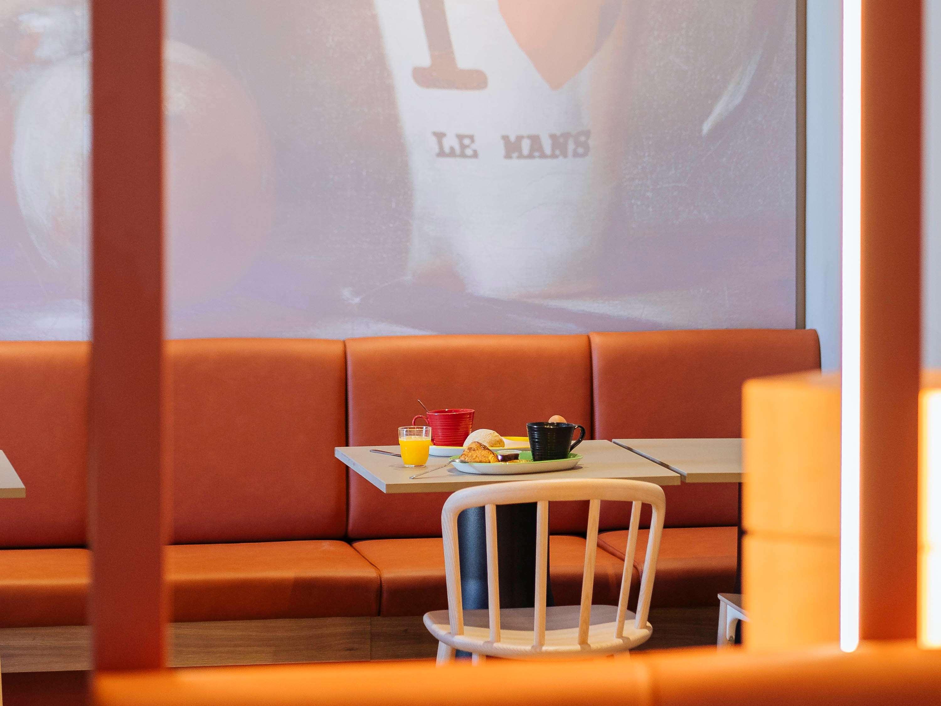 Ibis Styles Le Mans Gare Sud Hotel Kültér fotó
