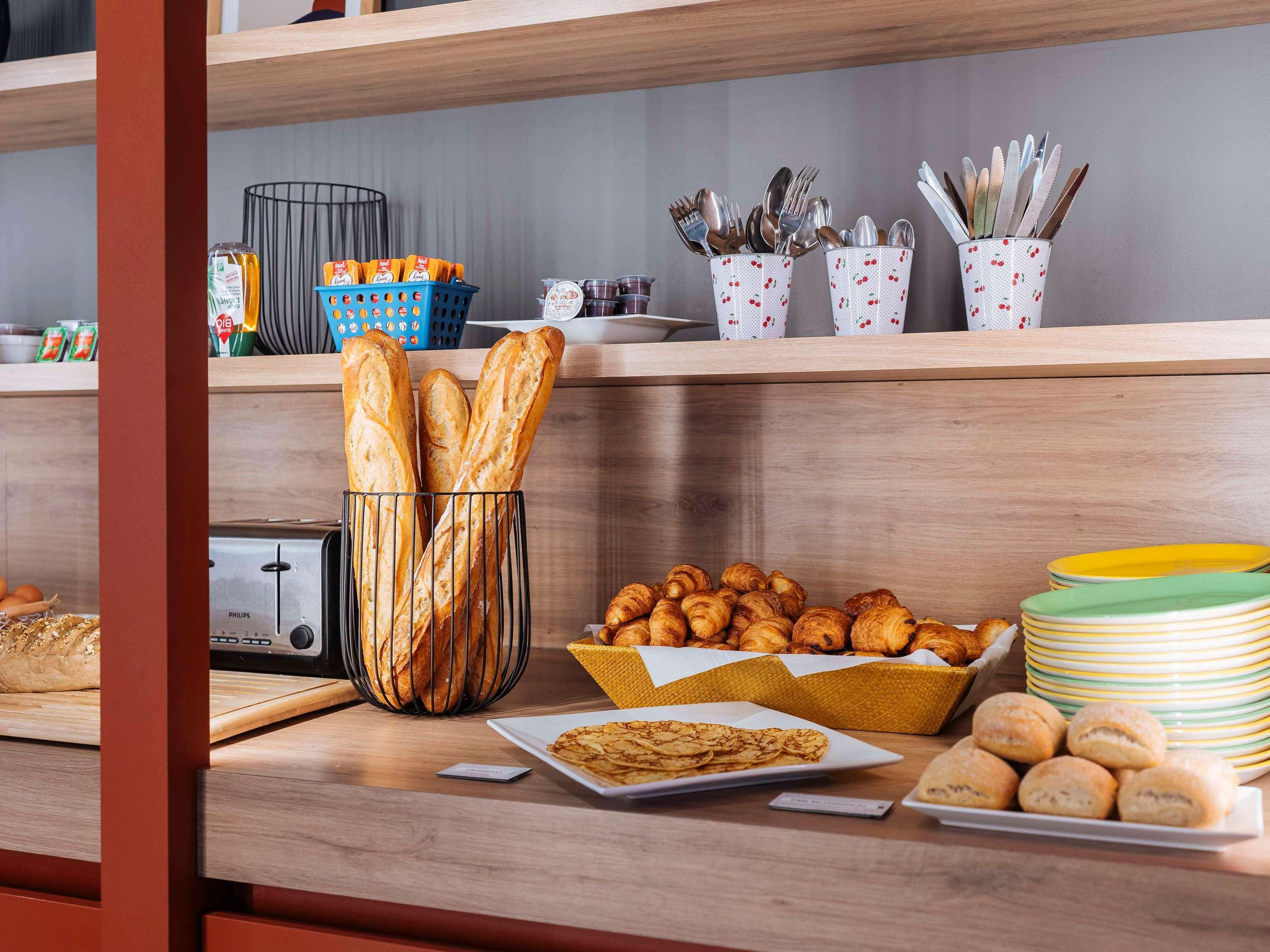 Ibis Styles Le Mans Gare Sud Hotel Kültér fotó
